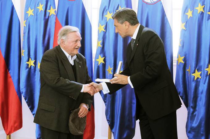 Predsednik republike na posebni slovesnosti v Predsedniški palači vročil državno odlikovanje srebrni red za zasluge Janezu Gorišku